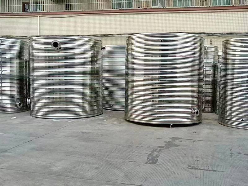 立式不锈钢水箱9