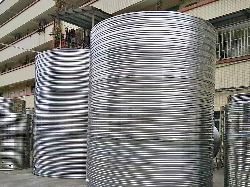 立式不锈钢水箱2